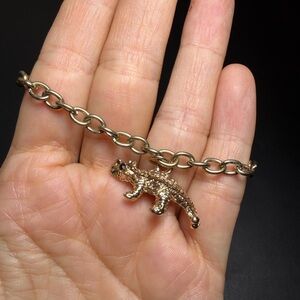 Fashion Jewelry Gold Reptile Charm Bracelet